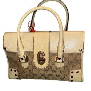 Gucci Beige Monogram Handbag Sherry Line